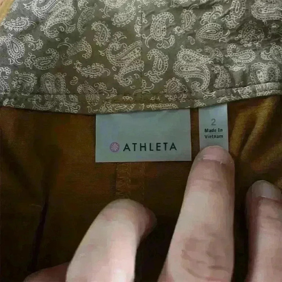 Athleta Women's Mini Skirt Size 2 Beige Short Casual with Pockets and Button - Picture 3 of 6